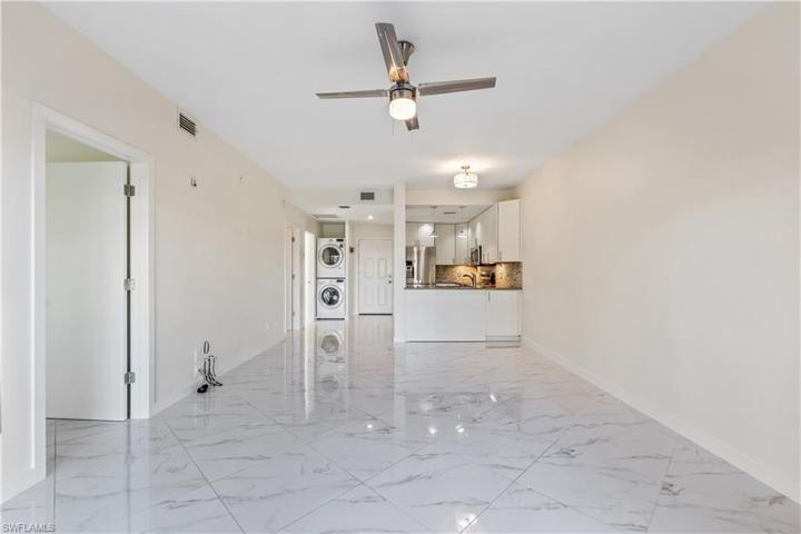 3315 Europa DR # 116, NAPLES FL 34105