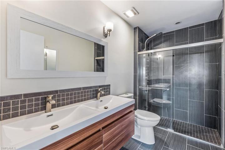 3315 Europa DR # 116, NAPLES FL 34105