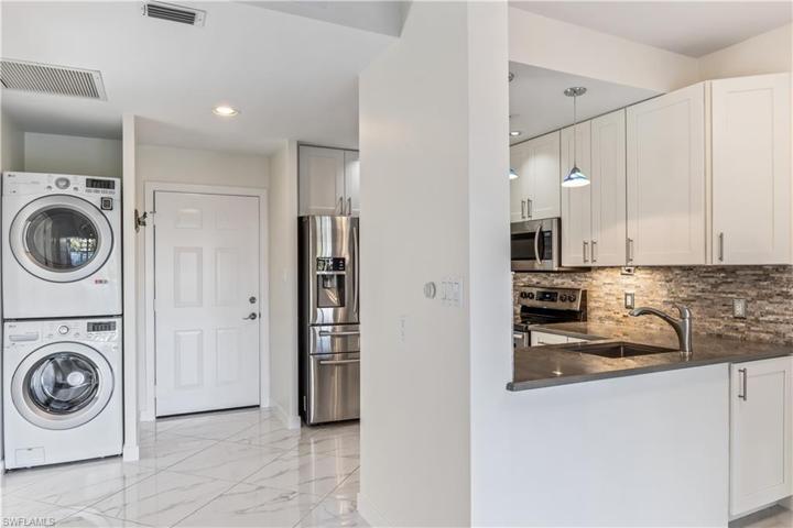 3315 Europa DR # 116, NAPLES FL 34105