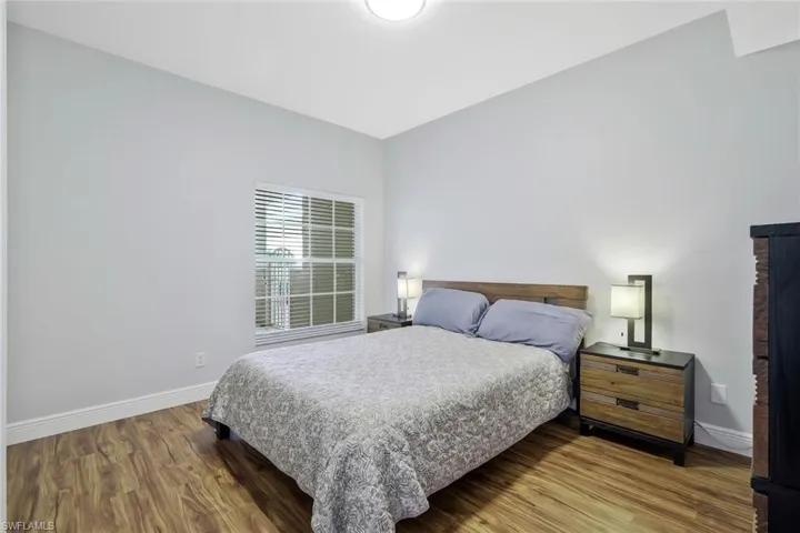 Guest bedroom.