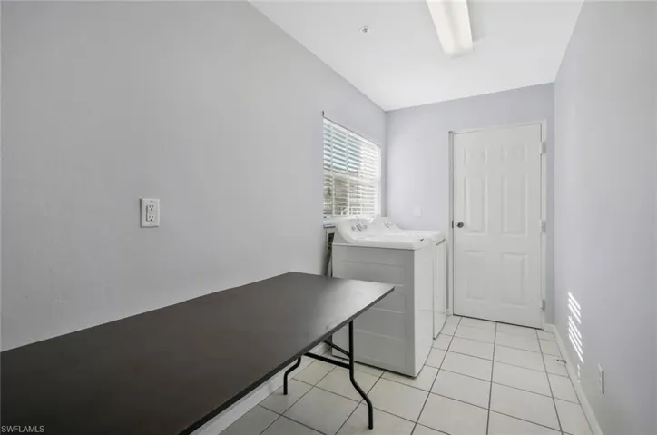 Spacious laundry room.