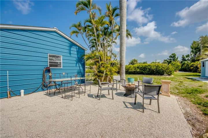 Sitting Area behind Garage