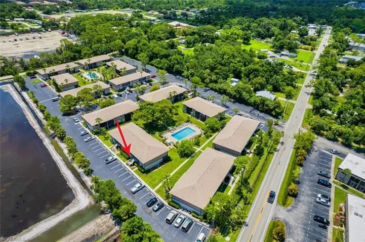 Birds eye view of property