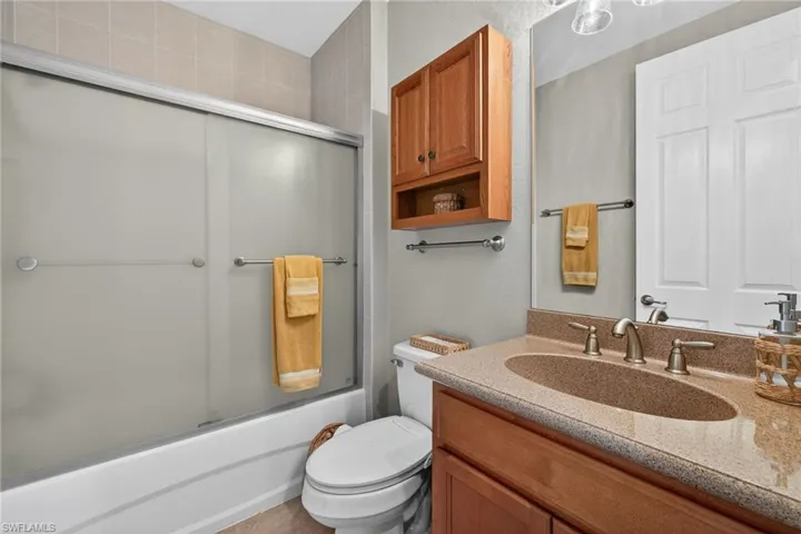 5709  Calmar Breeze  LN, Fort Myers, FL 33908