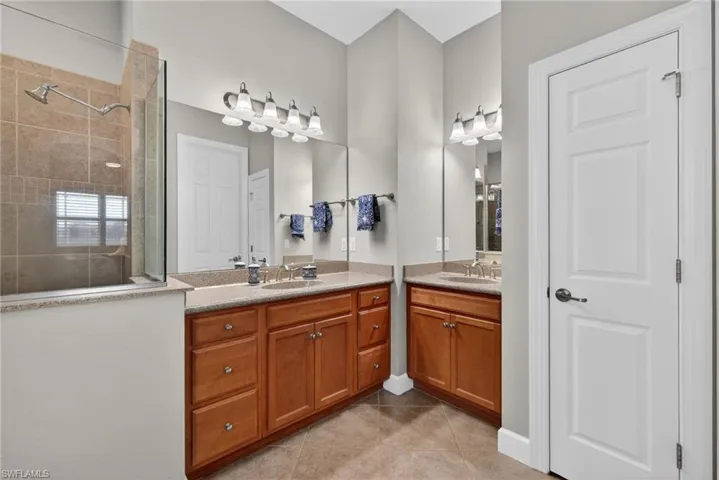 5709  Calmar Breeze  LN, Fort Myers, FL 33908