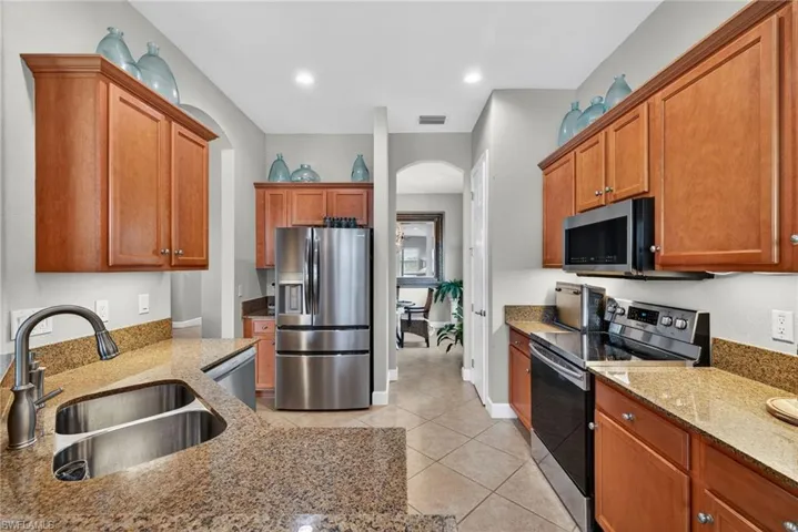 5709  Calmar Breeze  LN, Fort Myers, FL 33908