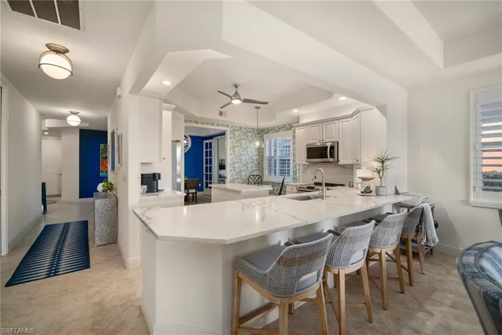 6438 Legacy CIR # 301, NAPLES FL 34113