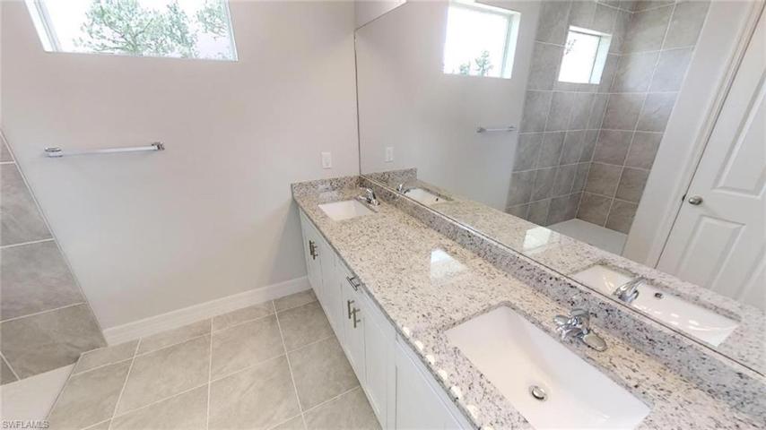 904 Wagner AVE, LEHIGH ACRES FL 33972