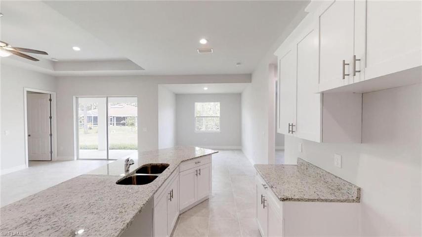 904 Wagner AVE, LEHIGH ACRES FL 33972