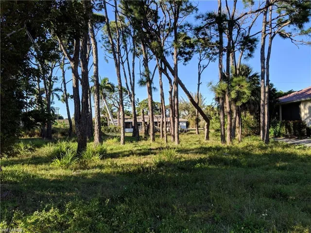 118 1st Ave, Marco Island, Florida 34145