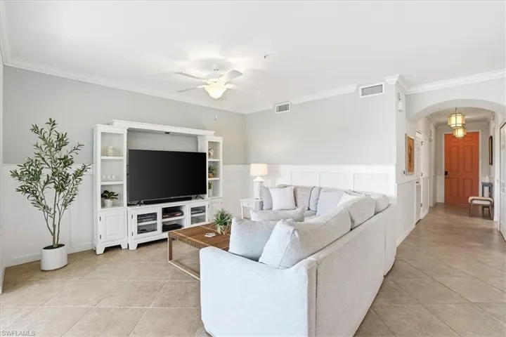 9554 Trevi Ct 4737, Naples, Florida 34113