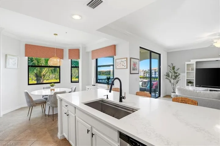 9554 Trevi Ct 4737, Naples, Florida 34113