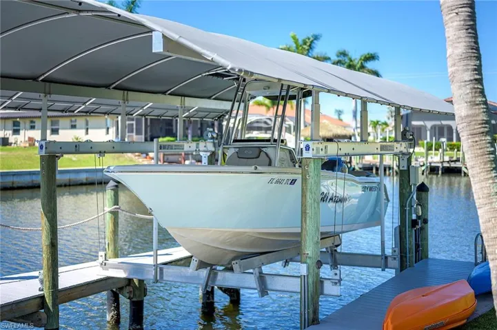 Boat Lift & Canopy