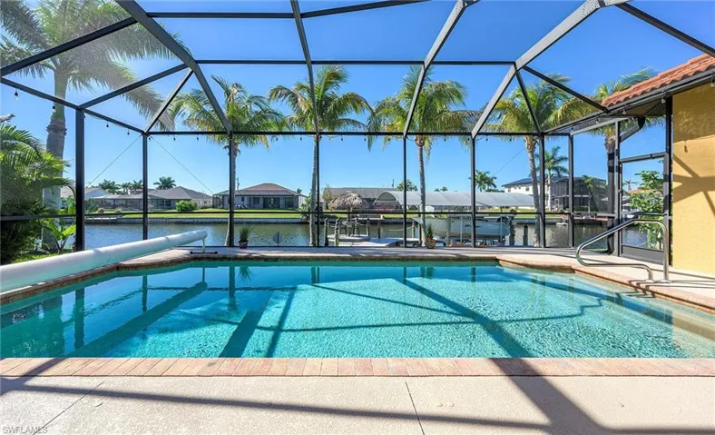 Swimming Pool & Screen Enclosure