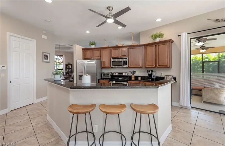 Spacious Kitchen with Breakfast Bar