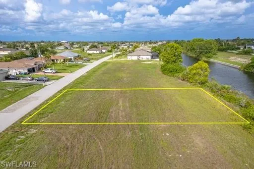 2000 NW 17th TER, CAPE CORAL FL 33993