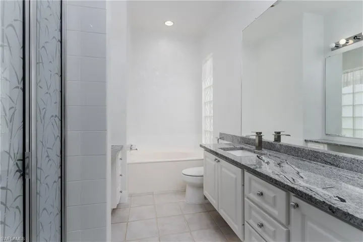4892 San Pablo Ct, Naples, Florida 34109