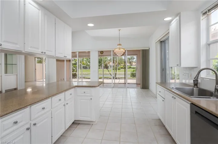 4892 San Pablo Ct, Naples, Florida 34109