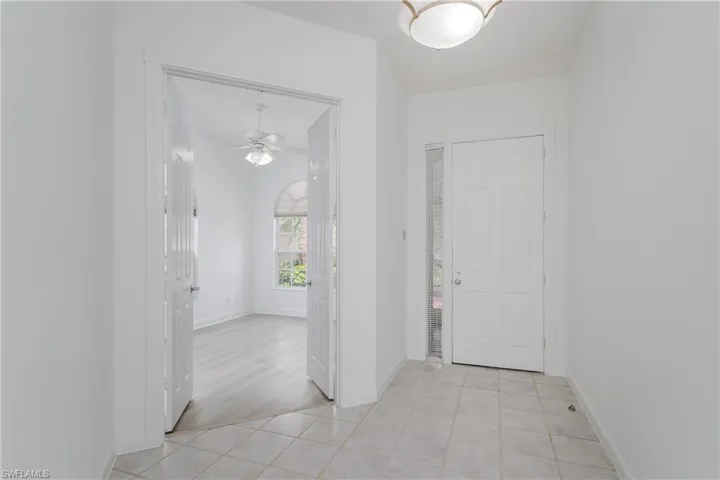 4892 San Pablo Ct, Naples, Florida 34109