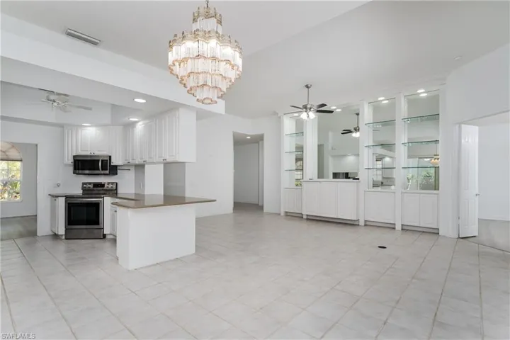 4892 San Pablo Ct, Naples, Florida 34109