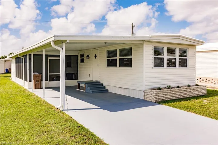 9806  Sugarberry  WAY, Fort Myers, FL 33905