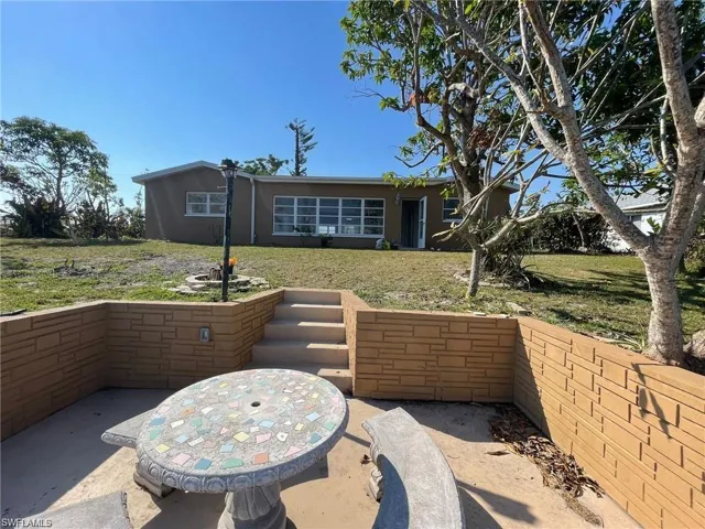 Concrete deck area, build your tiki and relax