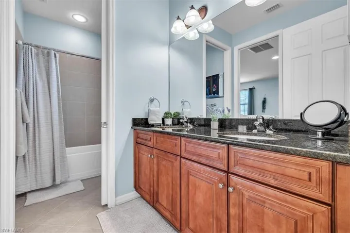 8957 Malibu St 503, Naples, Florida 34113