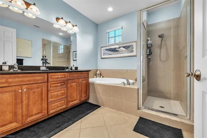 8957 Malibu St 503, Naples, Florida 34113