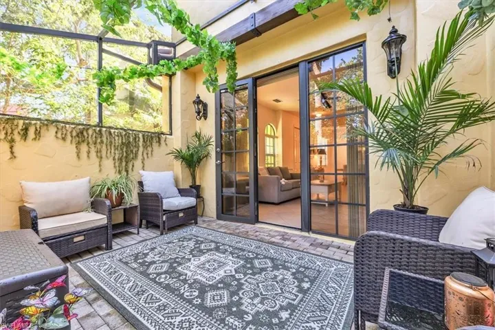 8957 Malibu St 503, Naples, Florida 34113