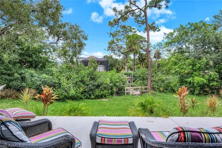 Kayak to the heart of Downtown Bonita Springs or take your boat to the Gulf of Mexico from your backyard!