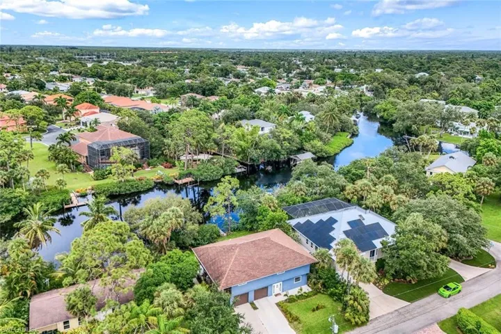 Welcome home! Just MINUTES to the GULF of MEXICO & Downtown!