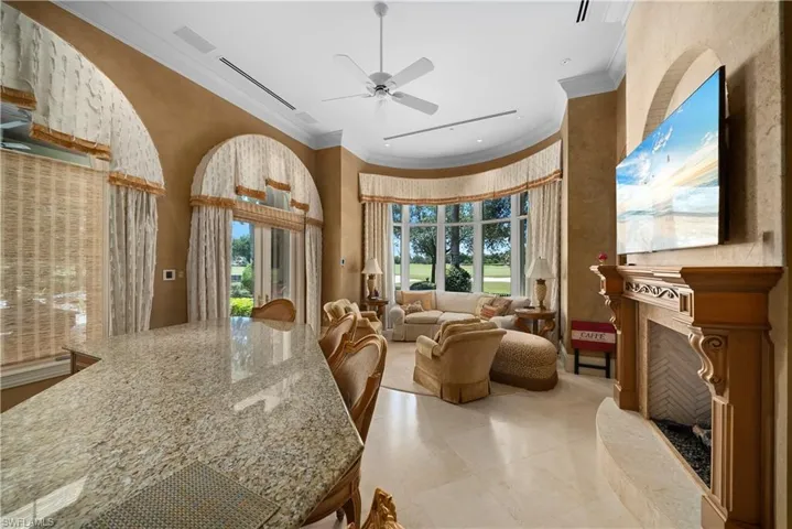 9663 Mashie Ct, Naples, Florida 34108