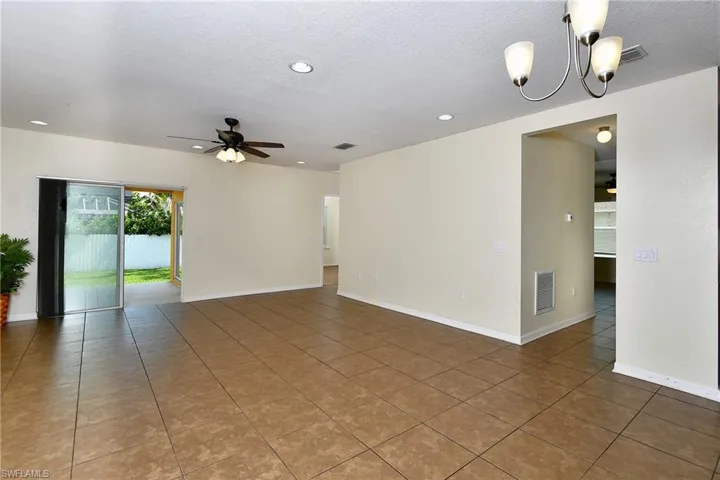 1913 Sw 26th Ter, Cape Coral, Florida 33914