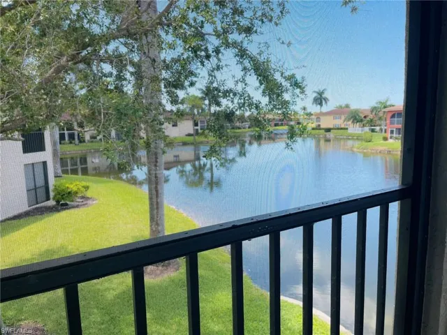 Water view from side screen of lanai