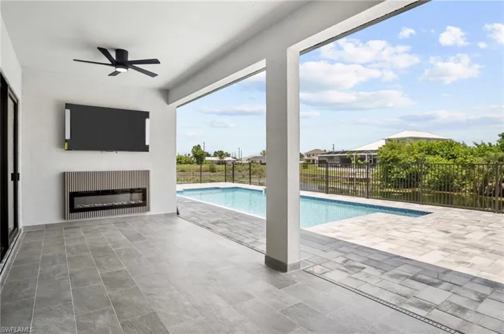 467 Ne 5th Ave, Cape Coral, Florida 33909