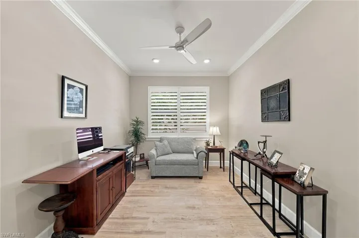 9724 Everglades Dr, Naples, Florida 34120