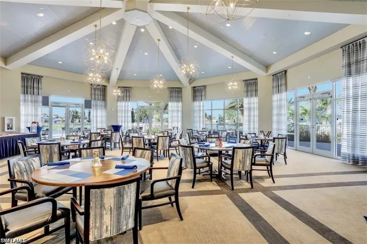 9724 Everglades Dr, Naples, Florida 34120