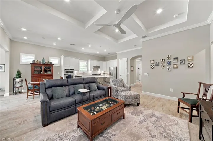 9724 Everglades Dr, Naples, Florida 34120
