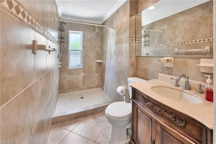 639 Pompano Dr, Naples, Florida 34110