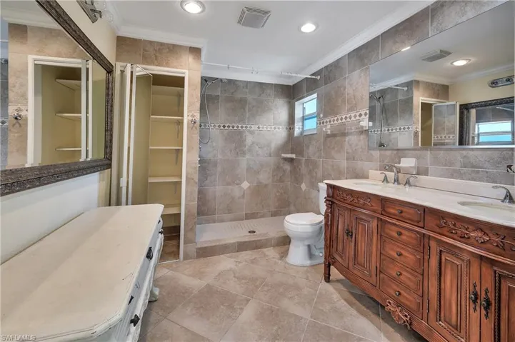 639 Pompano Dr, Naples, Florida 34110