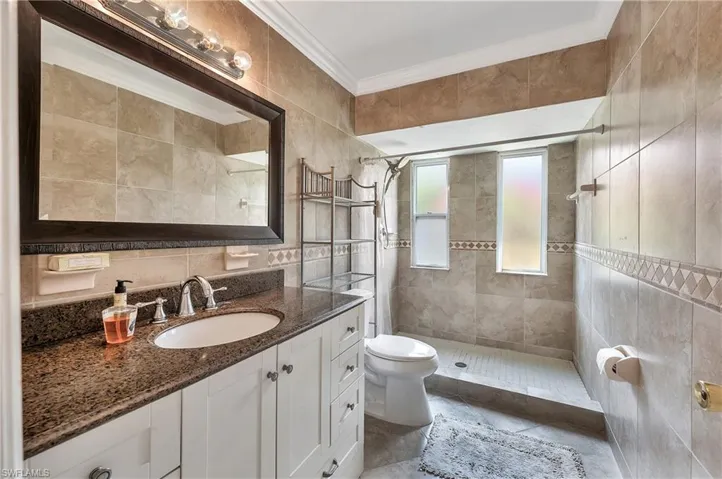 639 Pompano Dr, Naples, Florida 34110