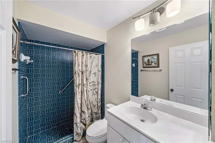3195  Boca Ciega  DR, Naples, FL 34112