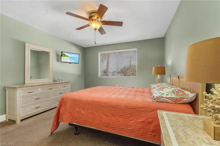 1731  Golf Club  DR, North Fort Myers, FL 33903