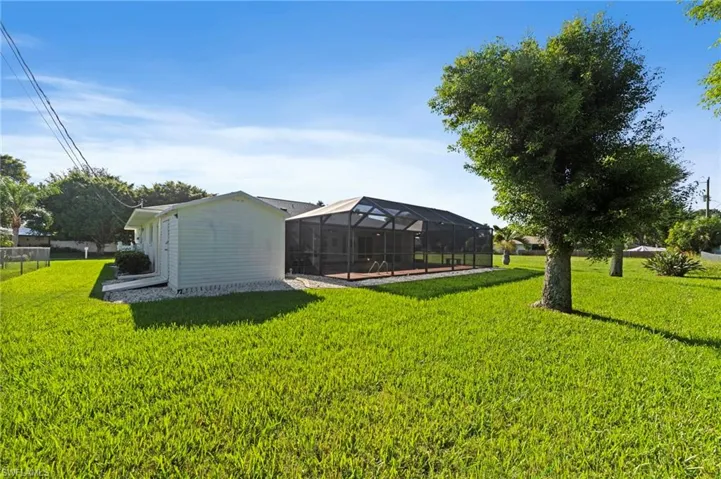 702 10th Ave, Cape Coral, Florida 33990