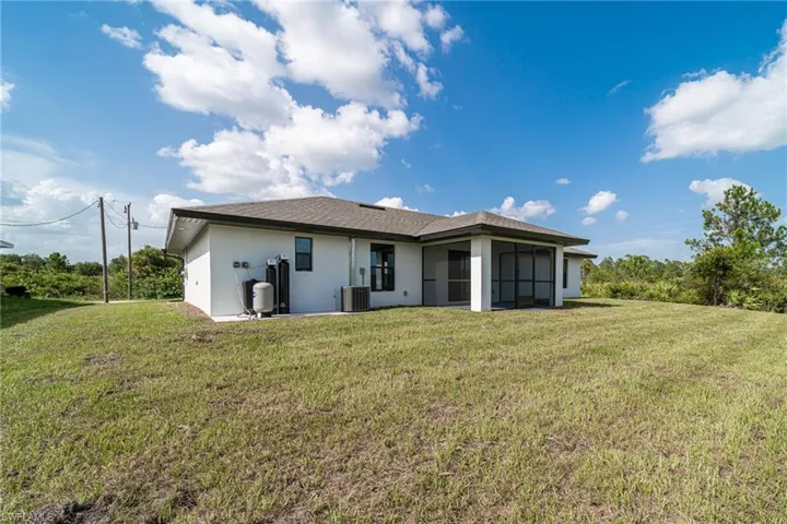 2713  72nd W ST, Lehigh Acres, FL 33971