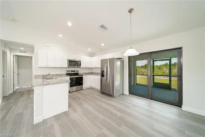 2713  72nd W ST, Lehigh Acres, FL 33971