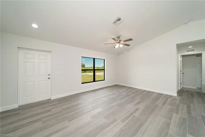2713  72nd W ST, Lehigh Acres, FL 33971