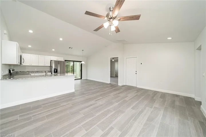 2713  72nd W ST, Lehigh Acres, FL 33971