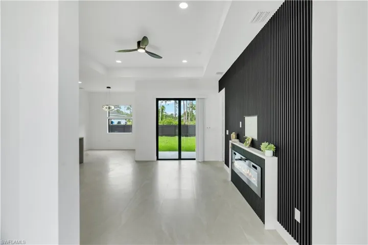 1047 Merry St E, Lehigh Acres, Florida 33974