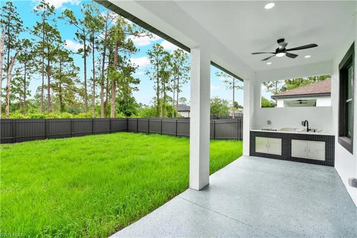 1047 Merry St E, Lehigh Acres, Florida 33974